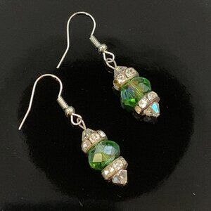 Short Emerald Green Crystal Bead Handmade Earrings New J752